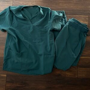 Mandala Three pocket top and high waisted jogger pants- large Caribbean blue